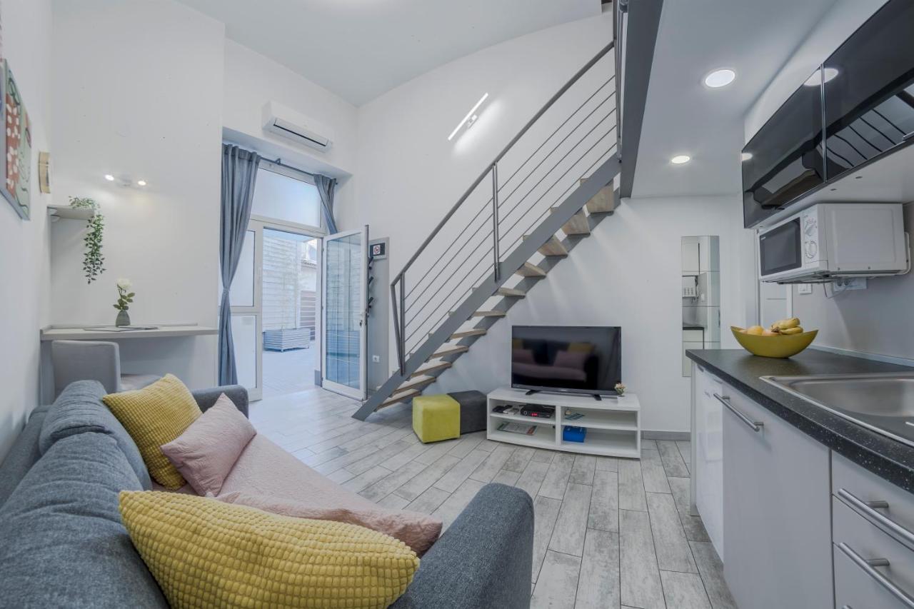 Urban Apartments Pula Luaran gambar