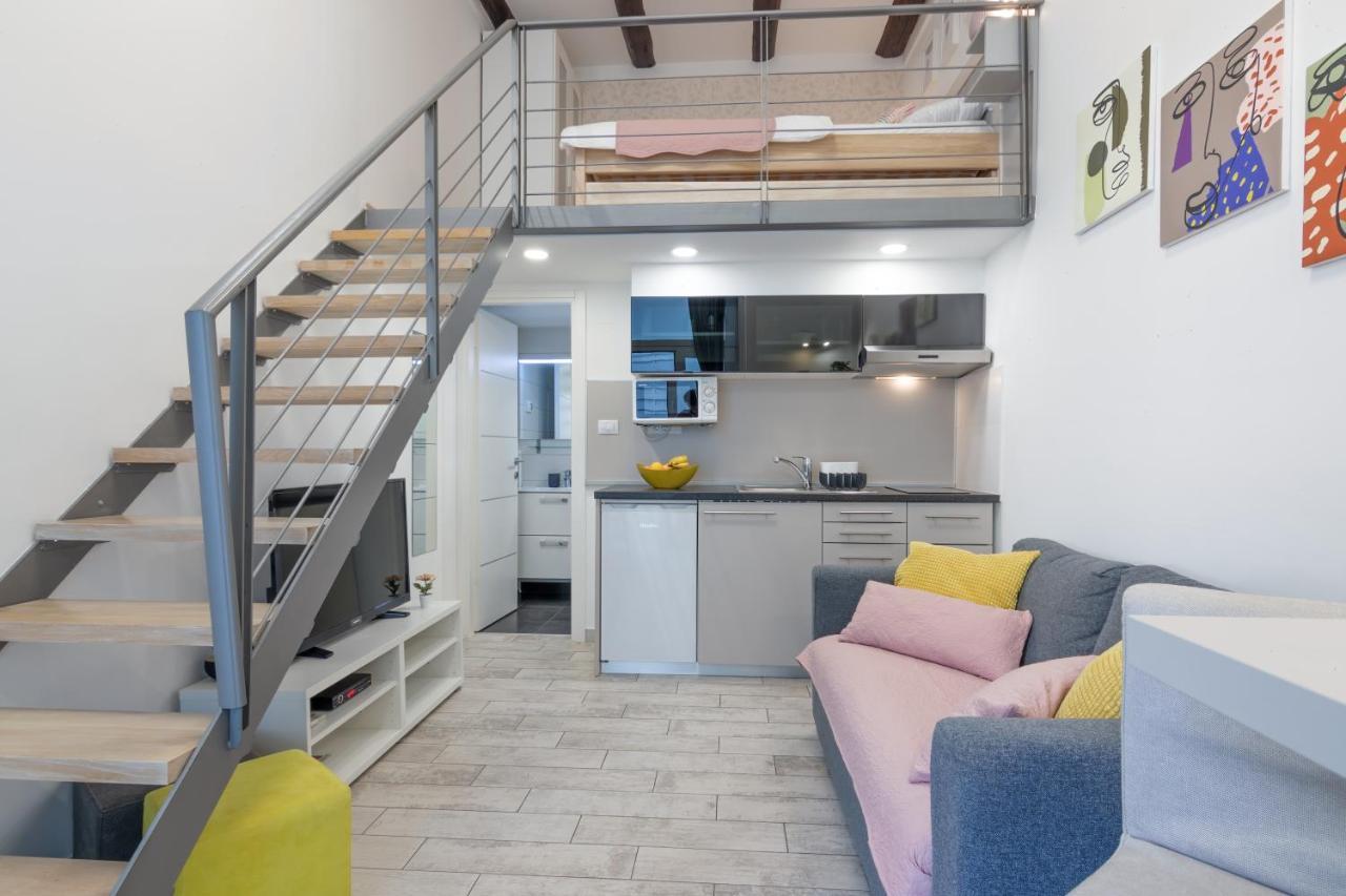 Urban Apartments Pula Luaran gambar
