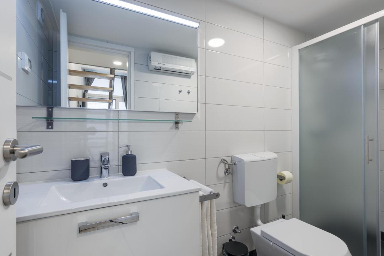 Urban Apartments Pula Luaran gambar